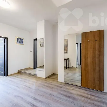 Super King In Center At Historic Wenceslas Square Apartamento *
